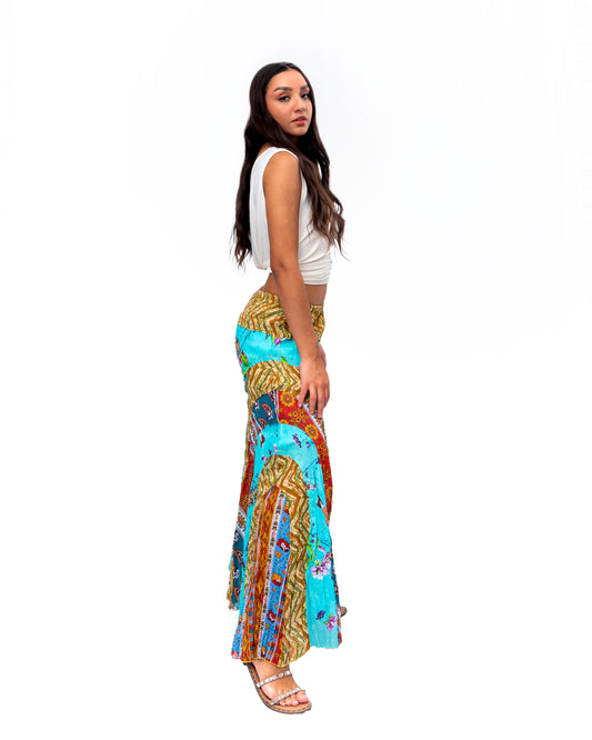 Solid Flared Multi Print Pant in Blue